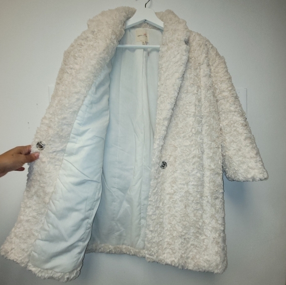 Urban Outfitters Silence + Noise Ivory Faux Fur Fuzzy Cocoon Coat Size XS - Picture 12 of 15